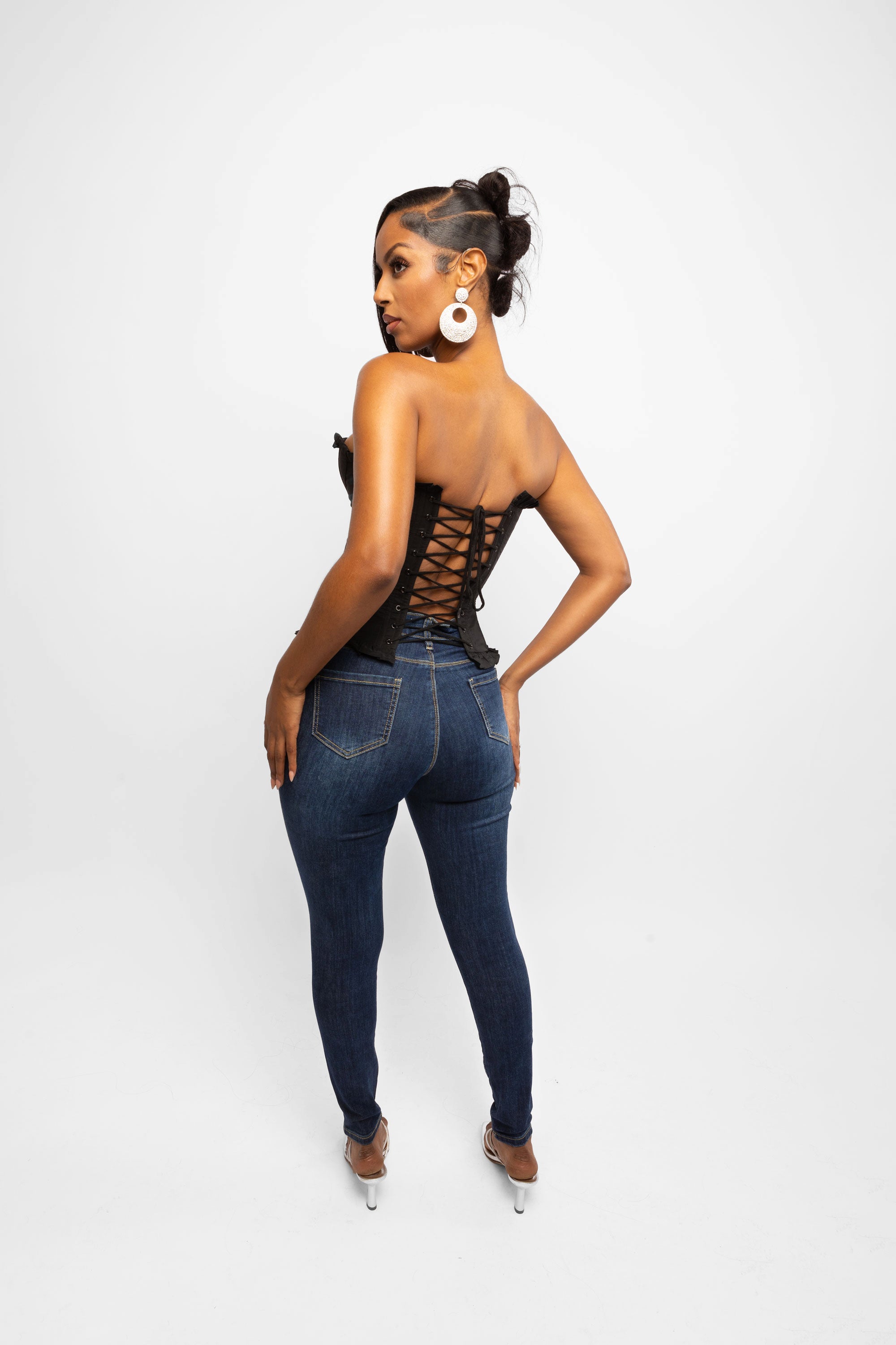 Sculpting High-Rise Skinny Jeans